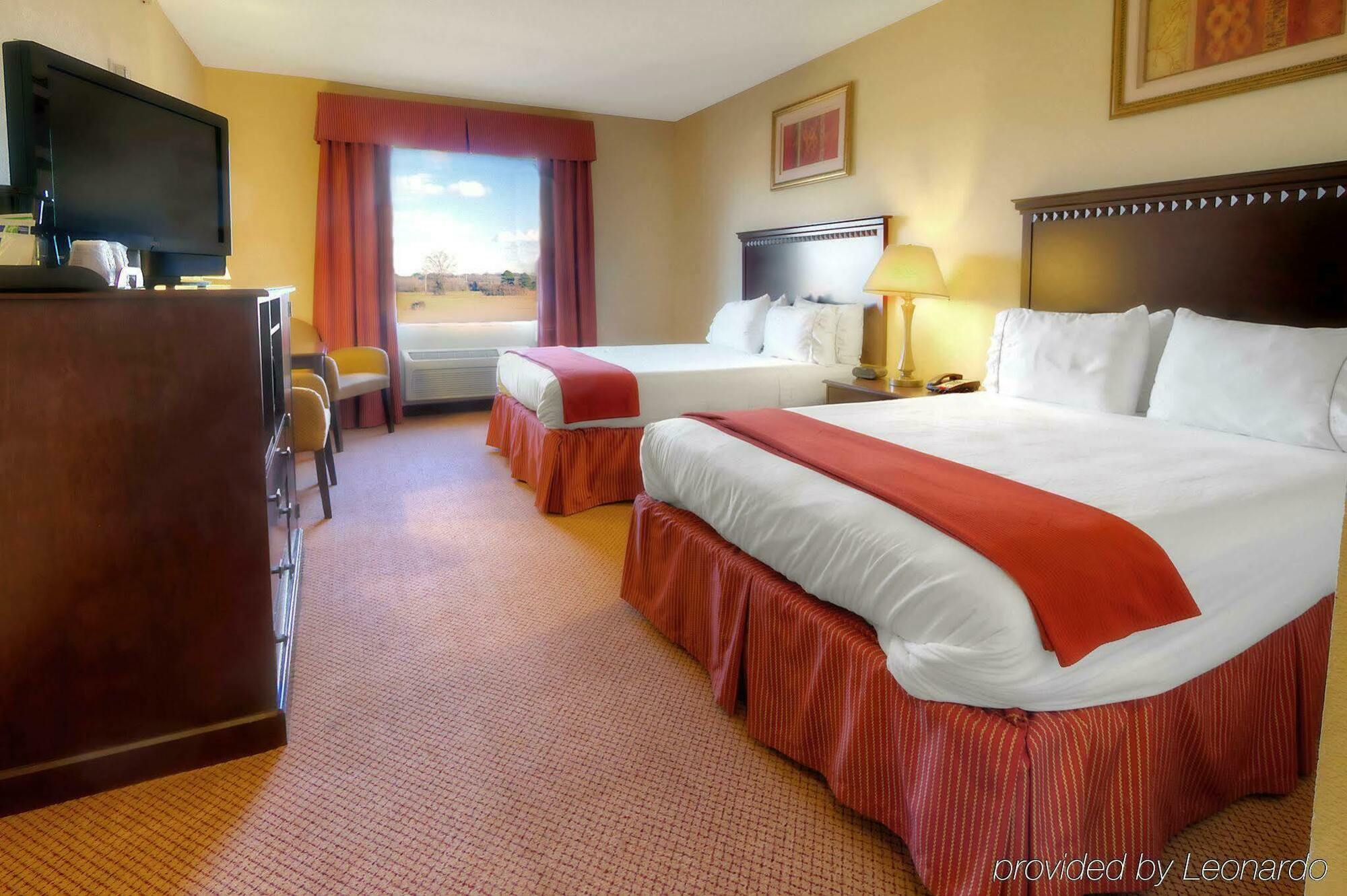 Holiday Inn Express Hotel & Suites Clarksville Eksteriør bilde